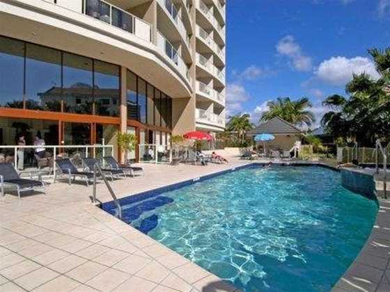 Broadbeach Savannah Resort