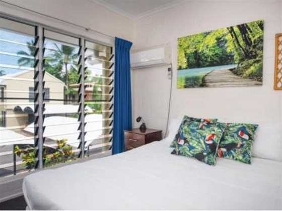 Port Douglas tropical apartments