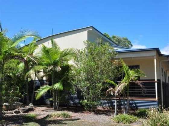 44 Cypress Avenue - Holiday home in a quiet location, close to patrolled beach and CBD