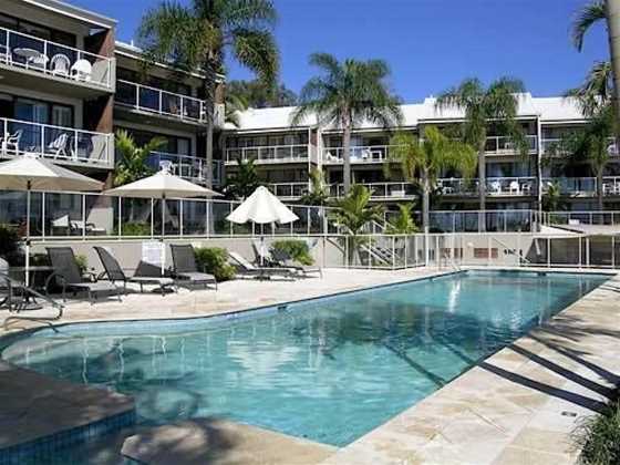 Noosa Shores Resort