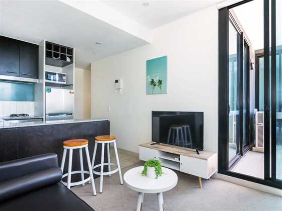 Central and Modern Apartment in Melbourne CBD
