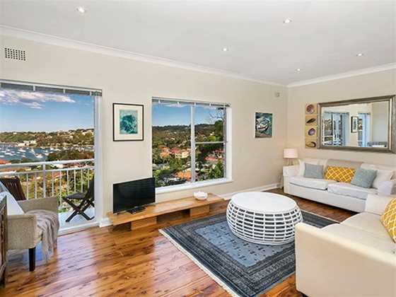 Amazing Views From Spacious Two Bedroom Mosman Apartment MOS03