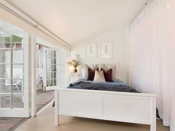 Luxury Designer Paddington Cottage + FREE WIFI