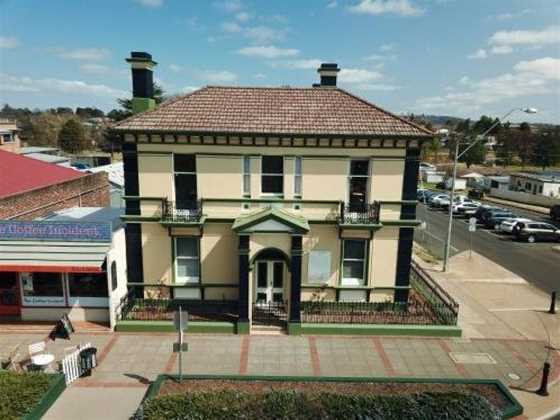 The Bank Guesthouse Glen Innes