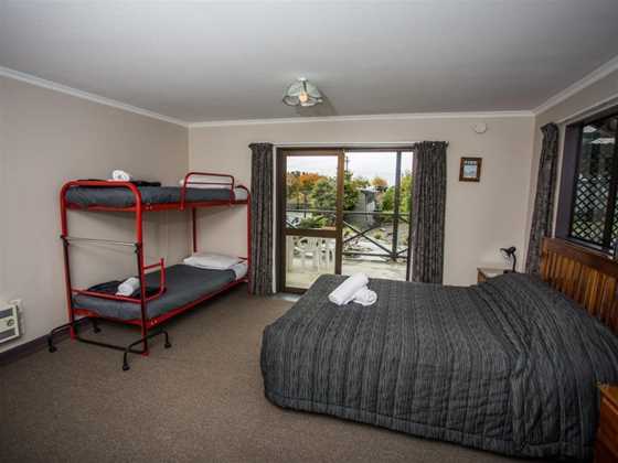 Fiordland Great Views Holiday Park