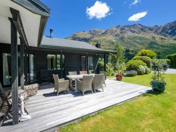 Arthurs Point Mount Views - Queenstown Holiday Home