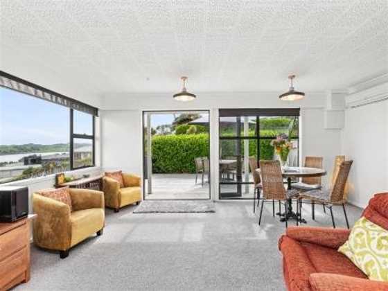 Bowview - Raglan Holiday Home
