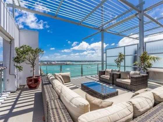 Princes Wharf - Superb Waterfront Penthouse