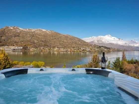 Queenstown Memory Making Magic for up to 8 Staying