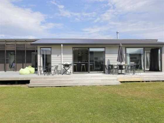Relax on Howden - Te Anau Holiday Home
