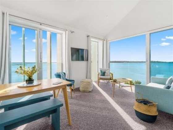 Harbour View - Westmere Holiday Apartment