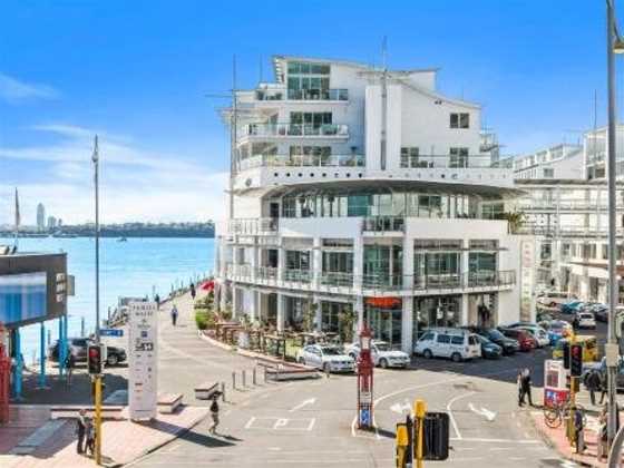 Princes Wharf 1BR Apartment - Home Away From Home