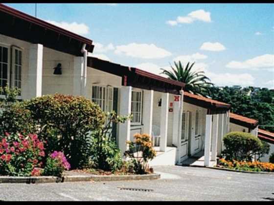 Browns Bay Olive Tree Motel & Apartment