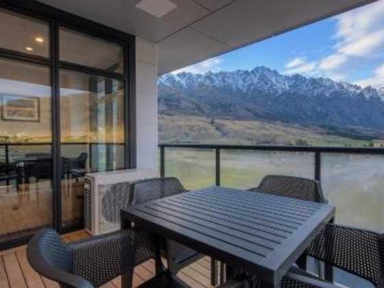 Remarkables Garden 406 - Top Corner Unit - Super Convenient