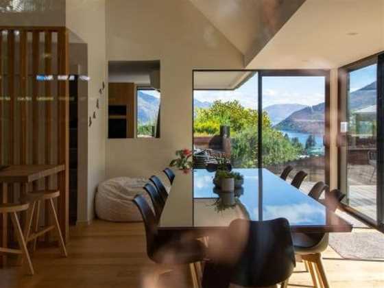 Mountain Utopia Luxury Holiday Home