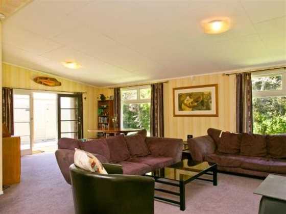 The Trout House - Turangi Holiday Home