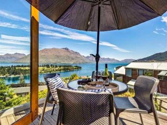 Sun-filled on Wakatipu - New Queenstown Listing