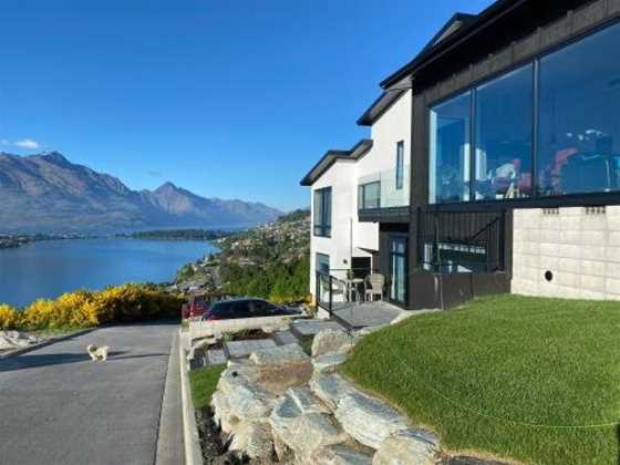 Private unit with stunning lake views