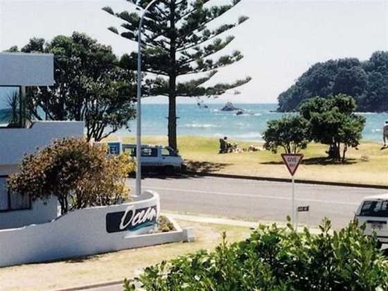 Ocean Waves Beachfront Motel