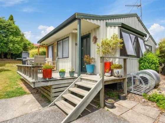 Otonga Cottage - Rotorua Holiday Home