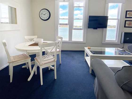 Mangonui Waterfront Apartments Boutique Hotel