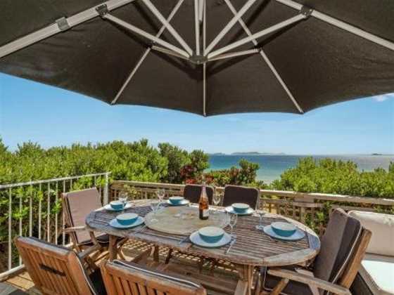 Double the Beach - Opito Bay Holiday Home