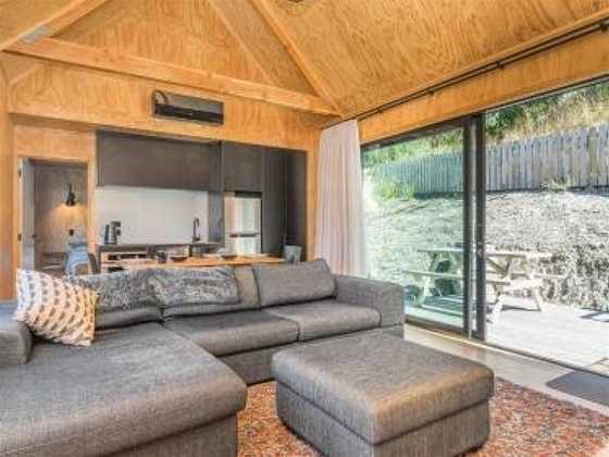 Picture Perfect - Queenstown Holiday Home