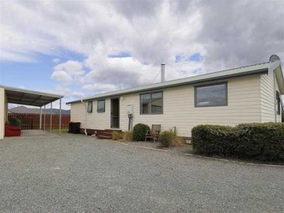 Bach on Speight - Te Anau Holiday Home