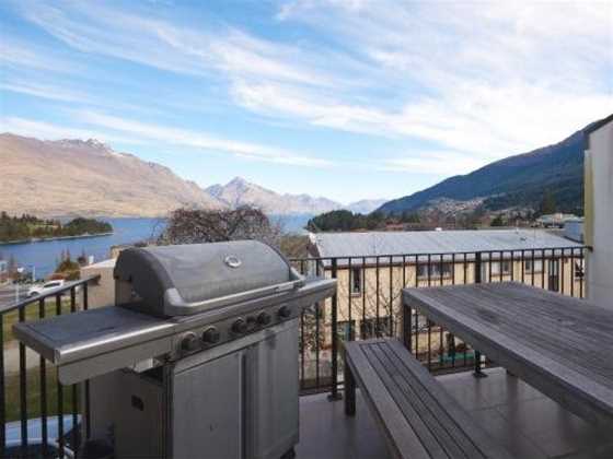 Copper Ridge Views - Queenstown Apartment