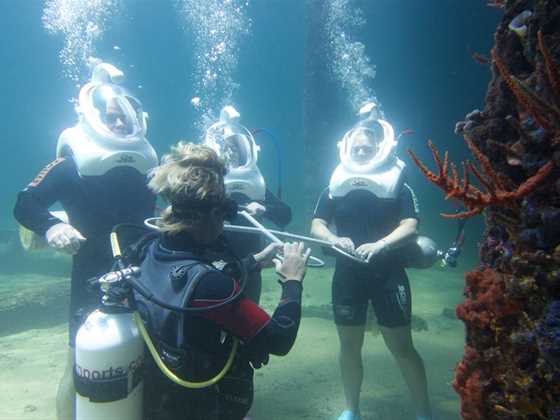 Diving at Busselton Jetty