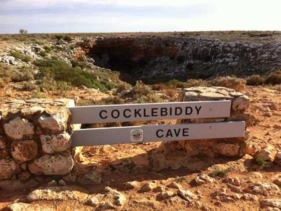 Cocklebiddy Cave 