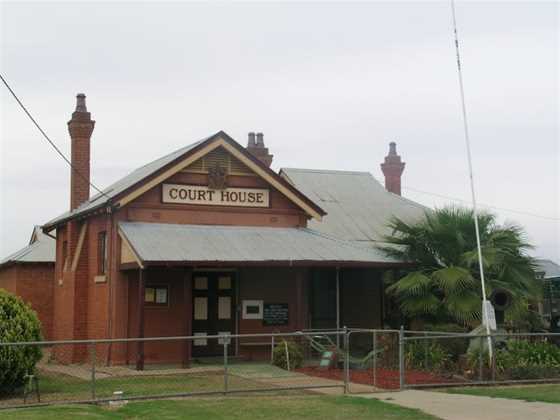 Whitton Courthouse and Historical Museum