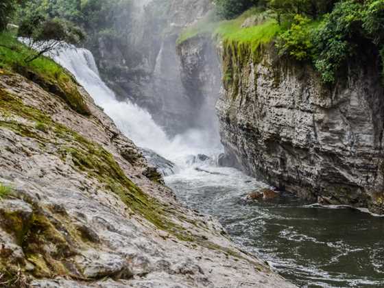 Te Reinga Falls