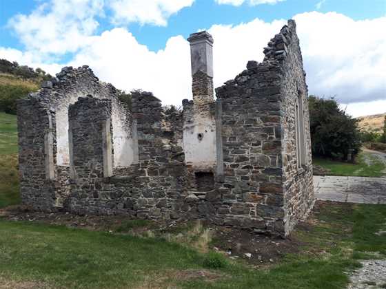 St Bathans School Ruin