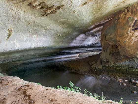Verandah Cave