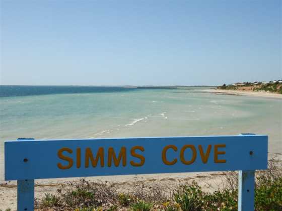 Simms Cove lookout and beach, Moonta Bay