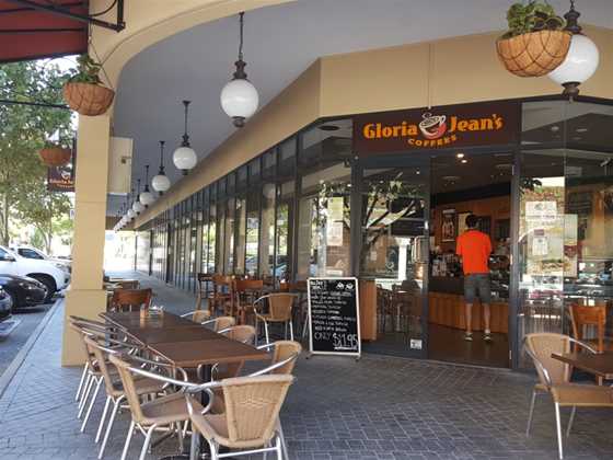 Gloria Jean