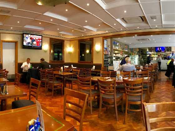 Xenos Restaurant Bar Cafe