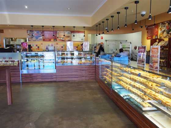 Bakery & Cafe – Banjo’s Campbell Town