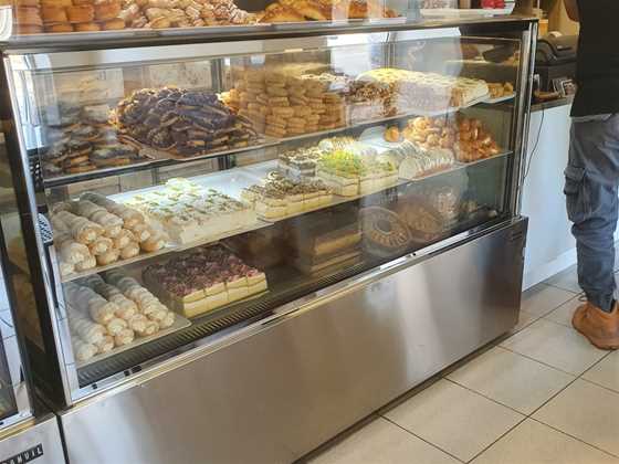 Delka bakery and confectionery