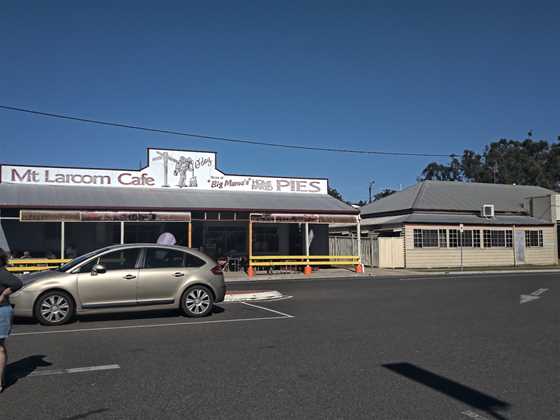 Mt Larcom Cafe & Collectables