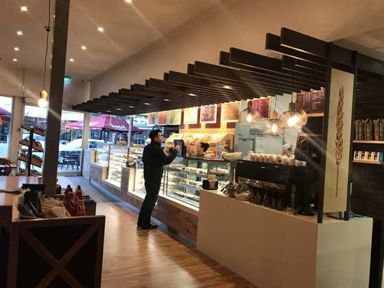 Bakery & Cafe – Banjo’s Mornington