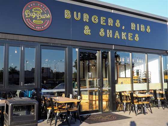 Big Buns Burgers Ribs & Shakes - Brownsplains