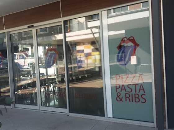 Blue Tongue Pizza, Pasta & Ribs