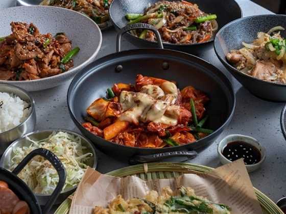 Dae Bak Korean and Japanese restaurant