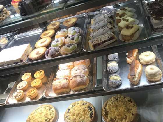 Egons Cake Shop & Bakery