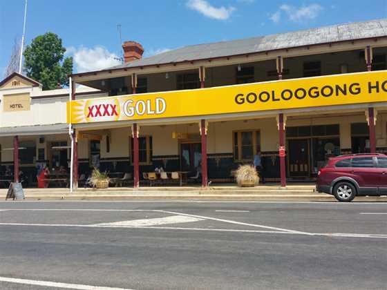 Gooloogong Hotel