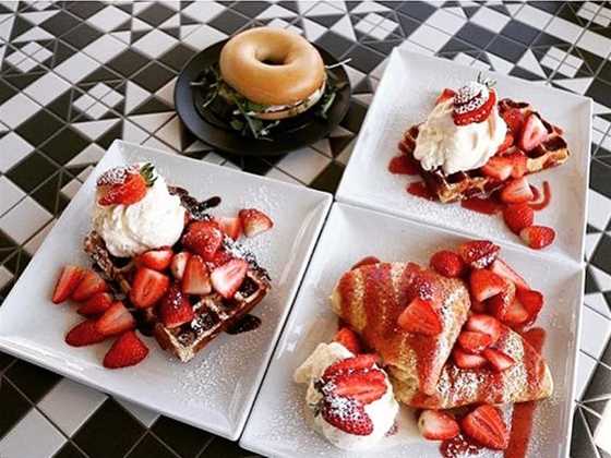Green Valley Strawberries Cafe