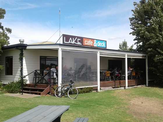 Lake Cafe & Deck