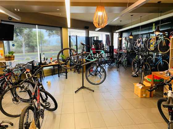 New Life Cycles - Bike Shop and Cafe